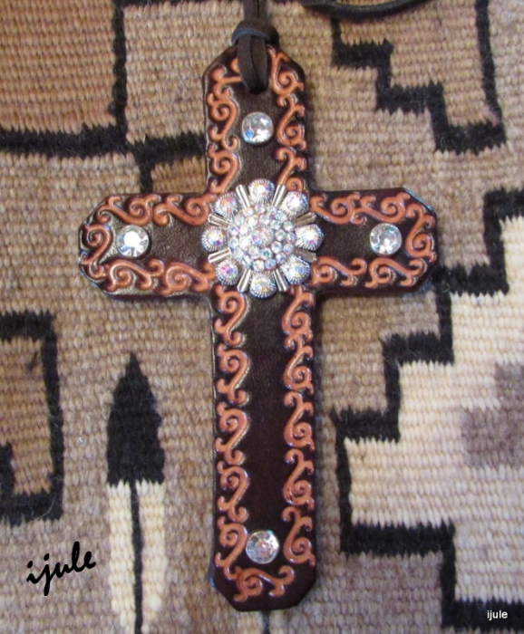 Leather Saddle Cross w/Concho & Tooling 22